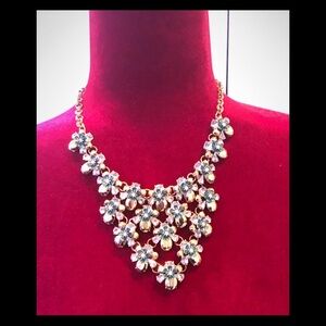 FASHION JEWELRY/beautiful gold and green Necklace